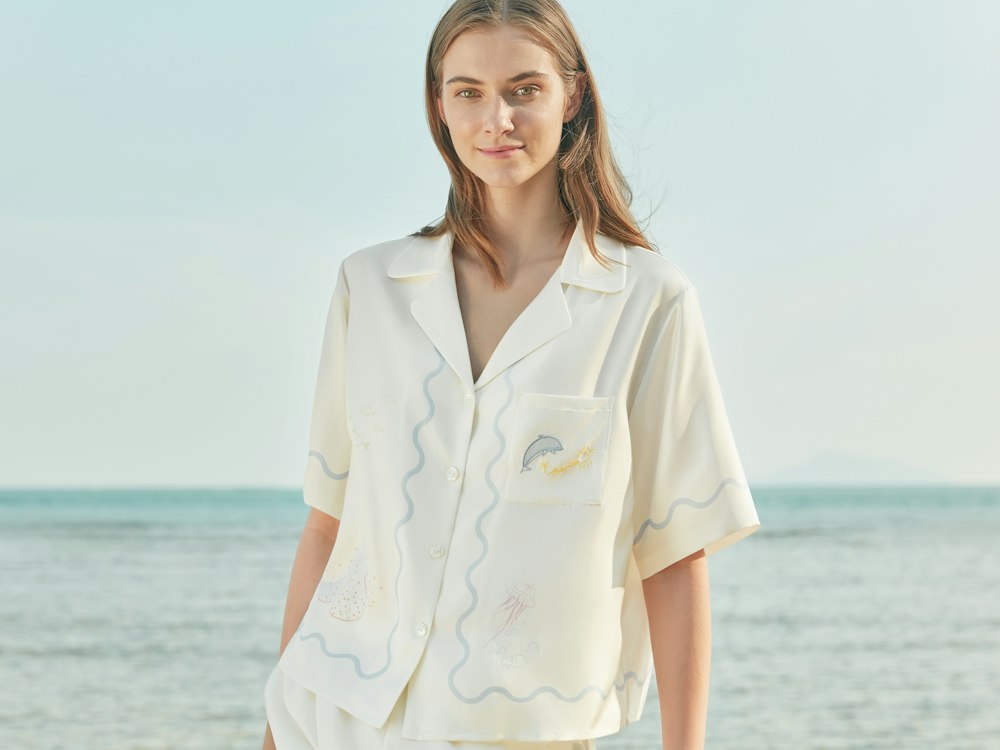 Ivory Cloud silk set, seaside detail in white